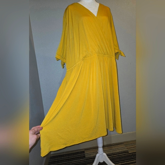 NWT Lane Bryant Mustard Plus Size Knee Length Dress 26/28 - Picture 3 of 10